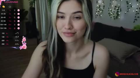 Monika online show from 09-28-25, 01:11