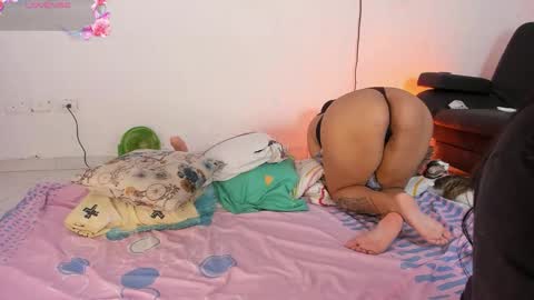 Snapshot of monikk__harrison chatting on 02-09-26, 12:42 monikk__harrison online show from 02-09-26, 12:42