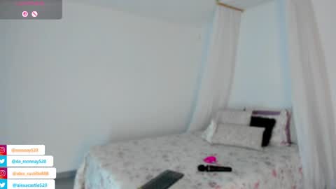 Snapshot of monnay520 chatting on 05-15-26, 08:32 monnay520 online show from 05-15-26, 08:32