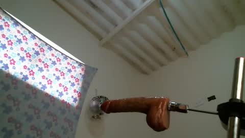 Snapshot of monserratsweet6 chatting on 12-16-25, 07:41 monserratsweet6 online show from 12-16-25, 07:41