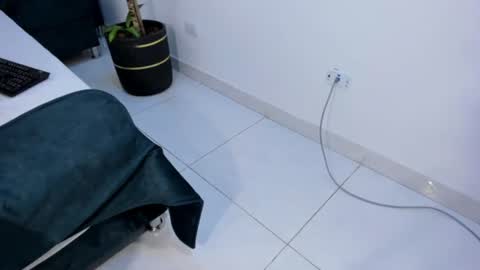 Linda Darling online show from 07-01-26, 01:40