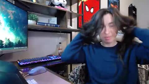 Snapshot of monstrumologist chatting on 12-04-25, 01:15 Lydia Mooney online show from 12-04-25, 01:15