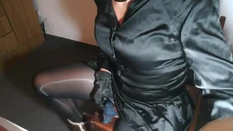 Snapshot of montero81 chatting on 04-20-26, 03:09 Sabrina online show from 04-20-26, 03:09