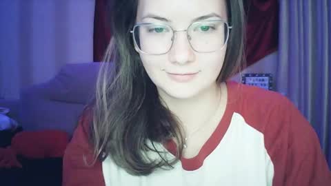 Snapshot of moodiemira chatting on 11-25-25, 09:15 moodiemira online show from 11-25-25, 09:15