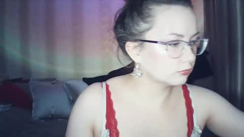 moodiemira online show from 03-21-26, 04:32
