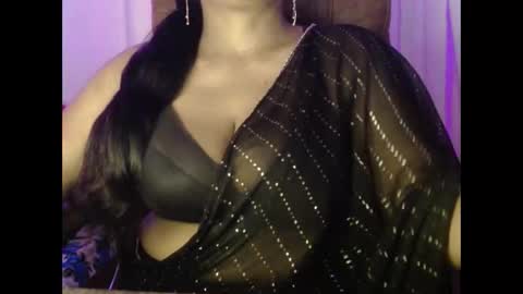 Snapshot of moody_maya chatting on 10-04-25, 10:13 Maya online show from 10-04-25, 10:13