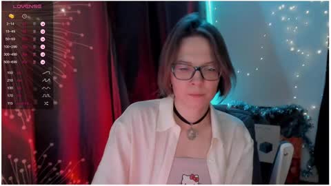 Snapshot of moon__girl chatting on 12-27-24, 11:10 Roxy online show from 12-27-24, 11:10