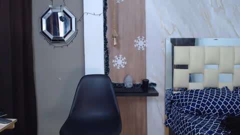 moon_and_fire_ online show from 01-14-26, 05:13