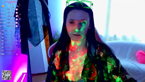 Lola online show from 02-28-25, 09:47