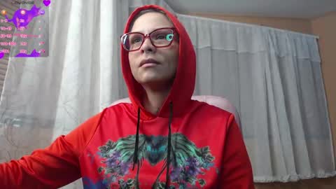 Snapshot of moon_cat85 chatting on 06-22-26, 11:51 Luna online show from 06-22-26, 11:51