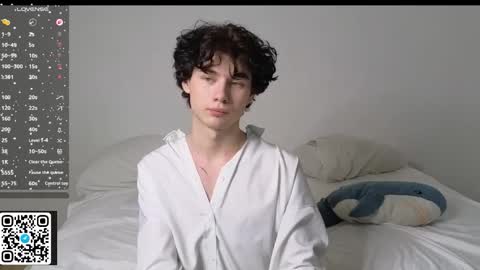 Snapshot of moon_gloww chatting on 02-11-26, 08:19 moon_gloww online show from 02-11-26, 08:19