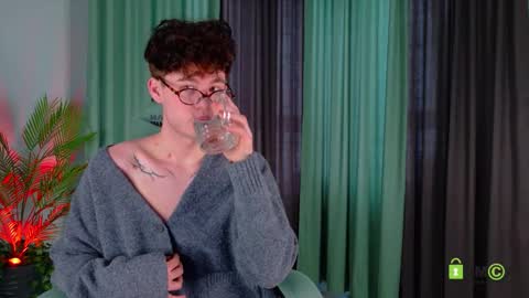 moon_gloww online show from 03-24-26, 01:54