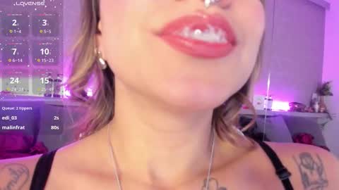 Sarah online show from 10-11-25, 11:47