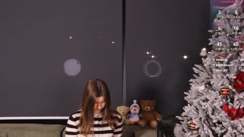 Snapshot of moon_night_anna chatting on 01-17-25, 03:45 Anna Trass online show from 01-17-25, 03:45