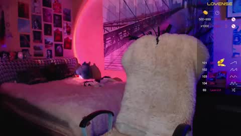 Keira online show from 12-16-24, 07:43