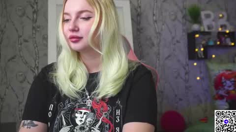 Emilia online show from 01-06-26, 09:02