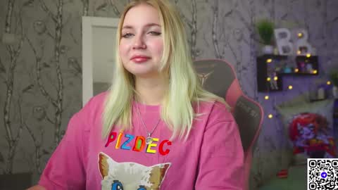 Emilia online show from 02-05-26, 08:08