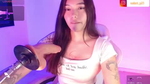 Snapshot of moonbella_bell chatting on 07-09-26, 04:38 bell online show from 07-09-26, 04:38