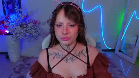 Snapshot of moonhaze_ chatting on 06-26-26, 09:57 Erica online show from 06-26-26, 09:57
