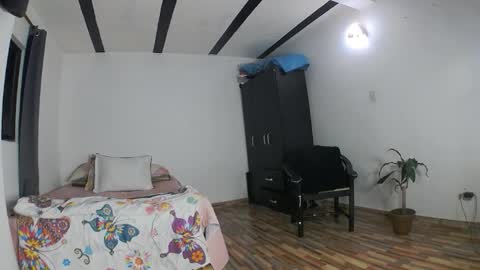 moonie_baddie31 online show from 02-24-26, 03:15