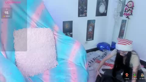 MOON  online show from 12-18-25, 04:40