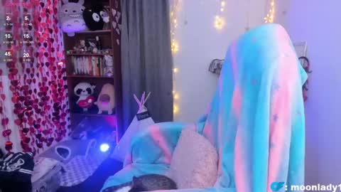 MOON  online show from 04-16-26, 01:06