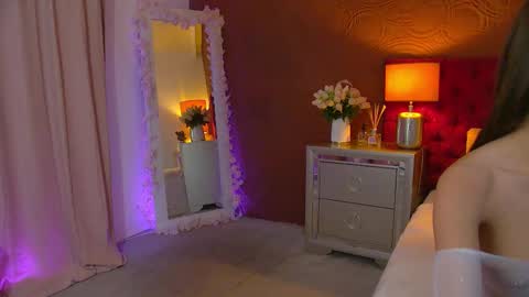 Snapshot of moonligt_iris chatting on 11-26-25, 05:41 moonligt_iris online show from 11-26-25, 05:41