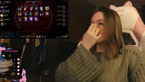 Katrin online show from 12-15-25, 05:06