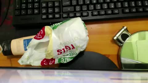 Snapshot of moonlit_tala chatting on 04-21-26, 01:42 Moonlit Tala online show from 04-21-26, 01:42