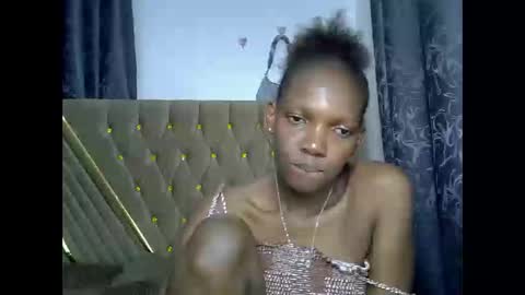 Moonlitdesire0 online show from 05-27-26, 03:53
