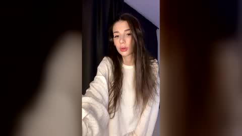 Laine online show from 01-07-26, 01:57