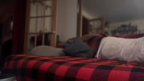 Moon online show from 12-18-24, 02:10