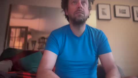 Moon online show from 12-31-24, 03:42