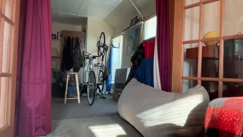 Moon online show from 03-01-25, 03:27