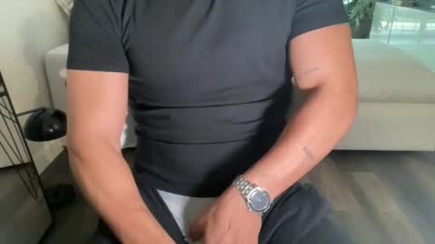 mora594574 online show from 03-21-26, 09:40