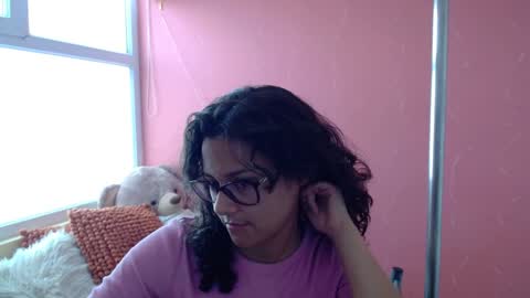 Snapshot of mora_haze chatting on 01-09-25, 08:44 Mora Haze 3 online show from 01-09-25, 08:44