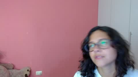 Snapshot of mora_haze chatting on 01-24-25, 01:24 Mora Haze 3 online show from 01-24-25, 01:24