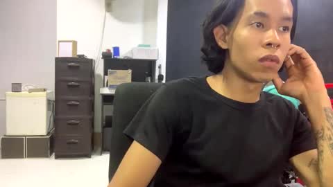 Andrew  online show from 05-18-26, 01:35