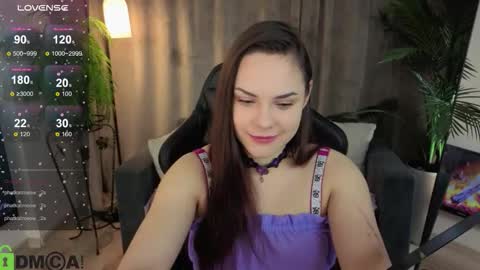 Snapshot of morana_01 chatting on 12-15-25, 04:11 morana_01 online show from 12-15-25, 04:11