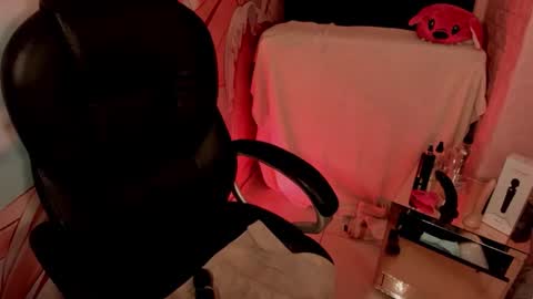 Snapshot of morana__hot chatting on 02-20-26, 06:48 morana__hot online show from 02-20-26, 06:48