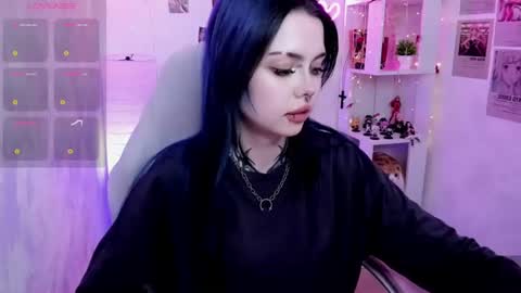 Snapshot of morana_batt chatting on 06-19-26, 02:27 Morana online show from 06-19-26, 02:27