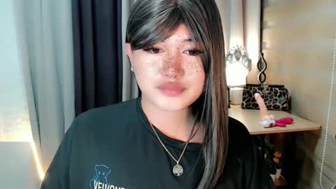 Snapshot of morenaaries12 chatting on 09-21-25, 07:59 MIA online show from 09-21-25, 07:59