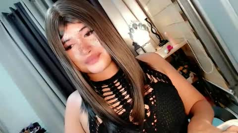 Snapshot of morenaaries12 chatting on 11-08-25, 02:50 MIA online show from 11-08-25, 02:50