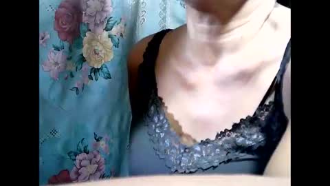 Snapshot of morenajane chatting on 06-09-26, 08:48 morenajane online show from 06-09-26, 08:48