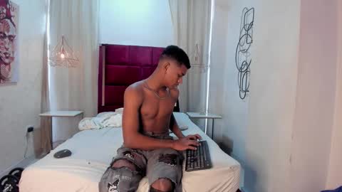 Mmorenito online show from 10-29-25, 08:54