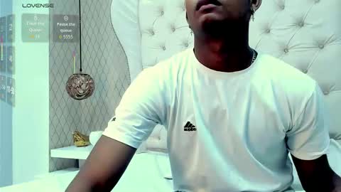 Mmorenito online show from 01-10-26, 06:42