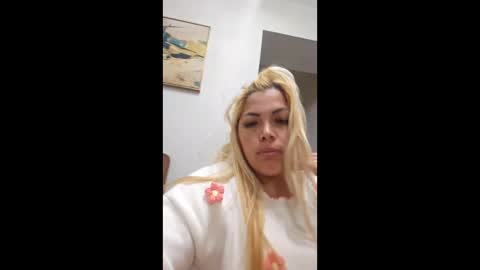 moreno2582 online show from 04-20-26, 05:43