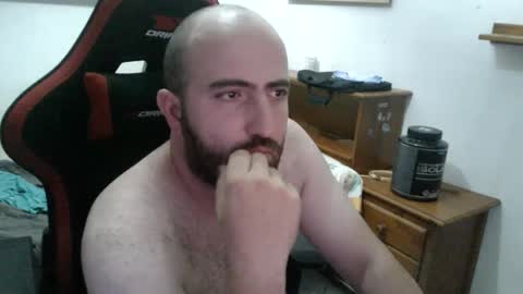 Snapshot of morenoch19 chatting on 09-09-25, 12:26 alejo online show from 09-09-25, 12:26