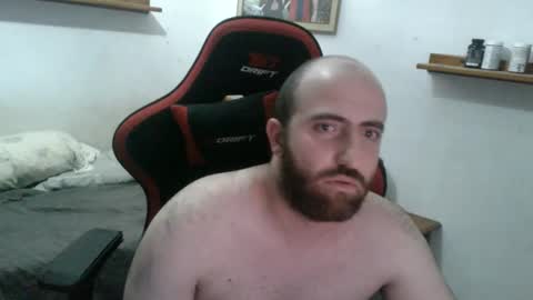 Snapshot of morenoch19 chatting on 09-24-25, 01:58 alejo online show from 09-24-25, 01:58