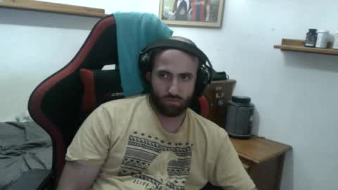 Snapshot of morenoch19 chatting on 10-06-25, 07:33 alejo online show from 10-06-25, 07:33